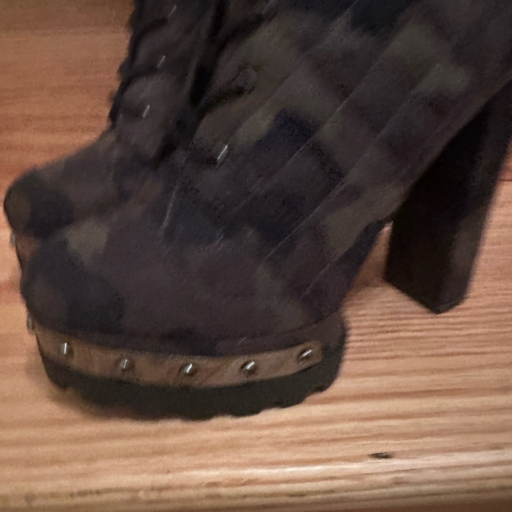 Jessica Simpson Green Combo Quilted Camo Ankle Boot - Picture 6 of 10
